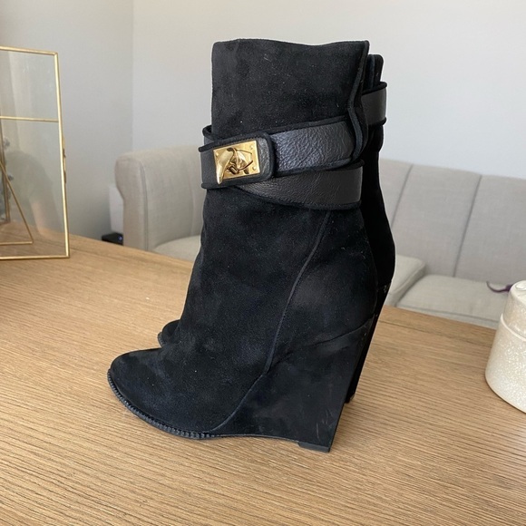 Givenchy Shark low suede wedge boots - Picture 8 of 8